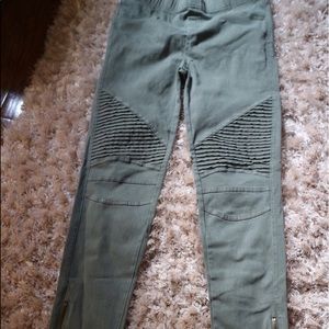 Army Green Motto Leggings
